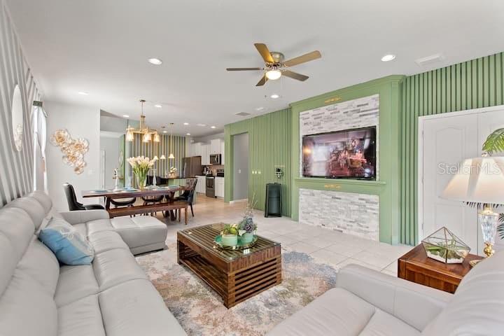 Image 6 of 61 For 1627 Lima Ave