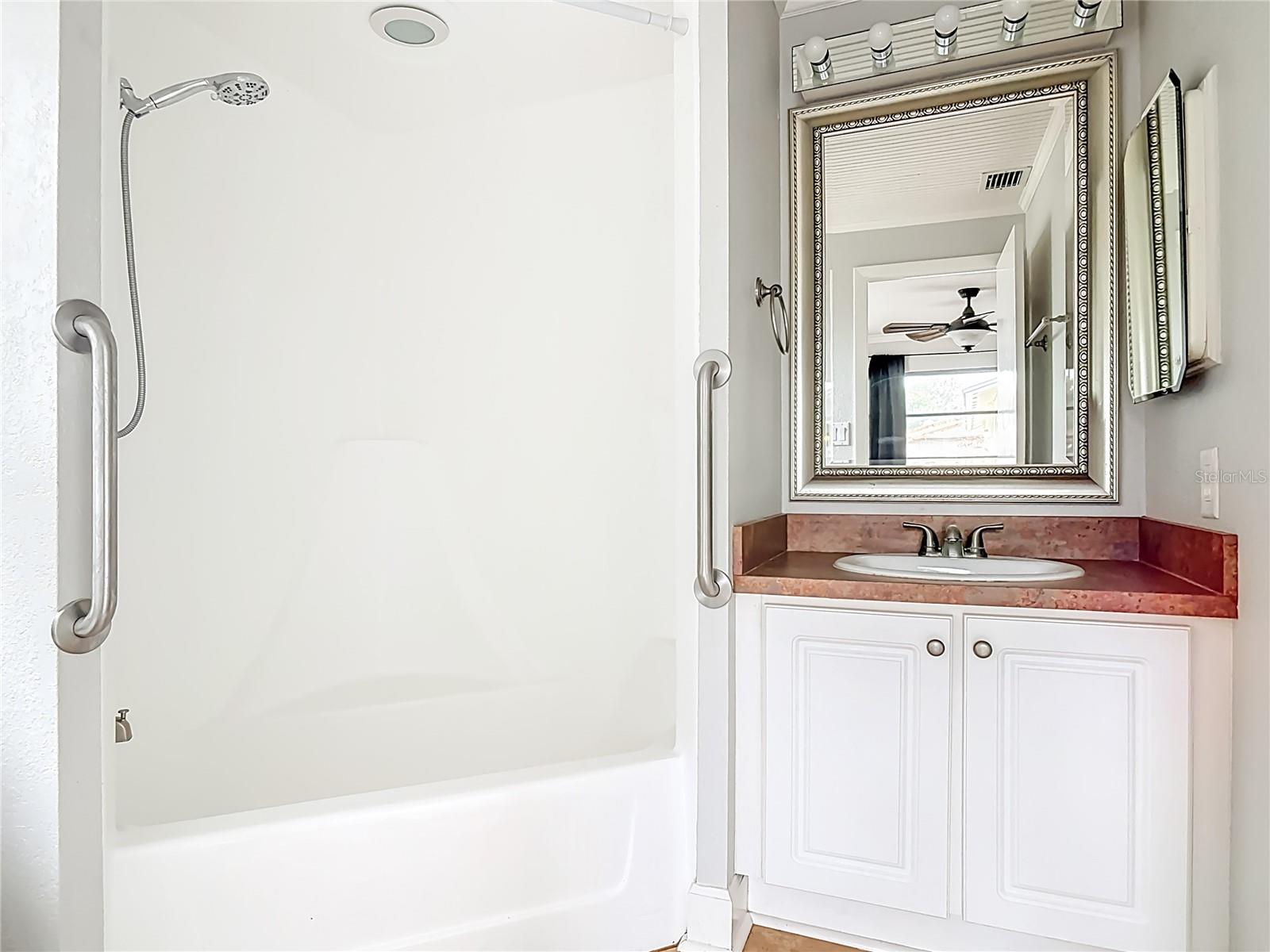 Image 20 of 30 For 2971 Portsmouth Street