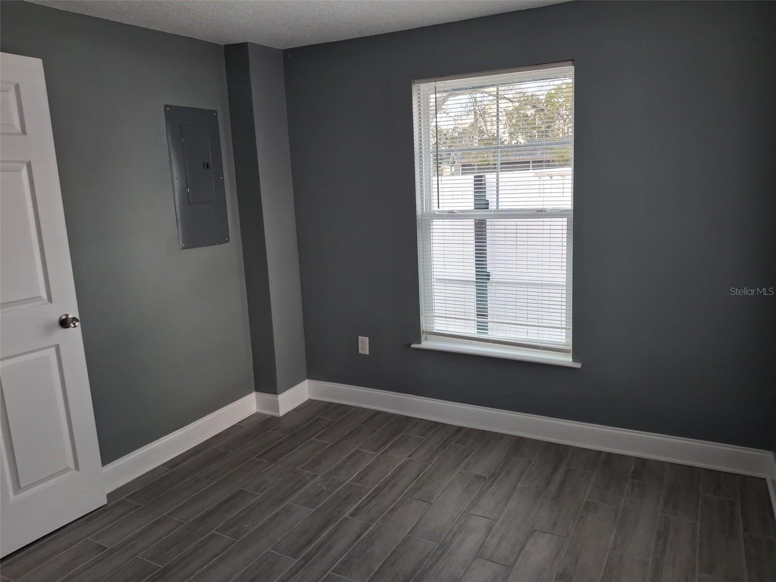 Image 18 of 23 For 825 3rd Street