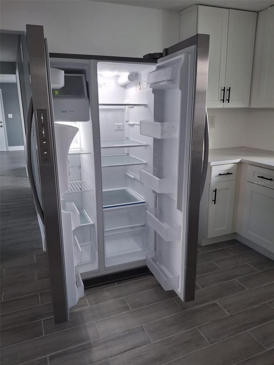 Image 19 of 23 For 825 3rd Street