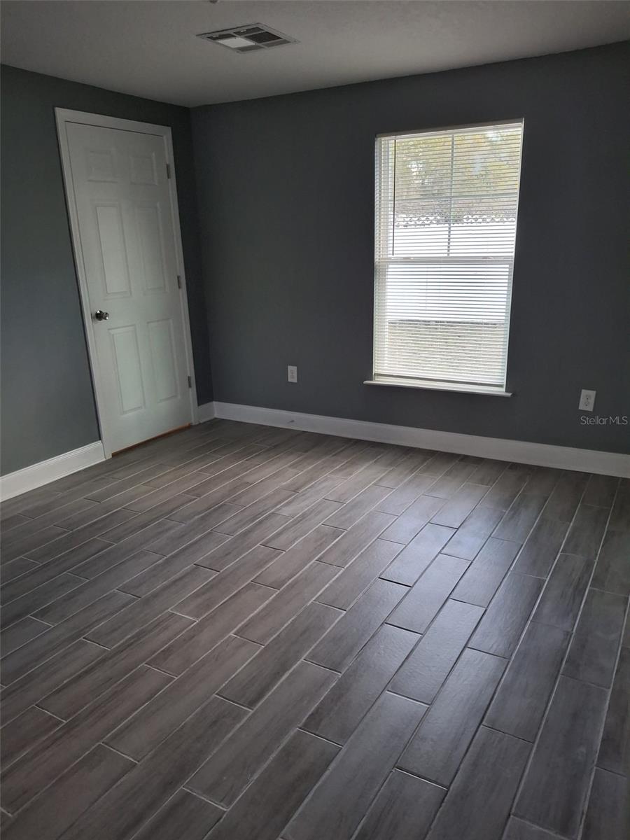 Image 20 of 23 For 825 3rd Street