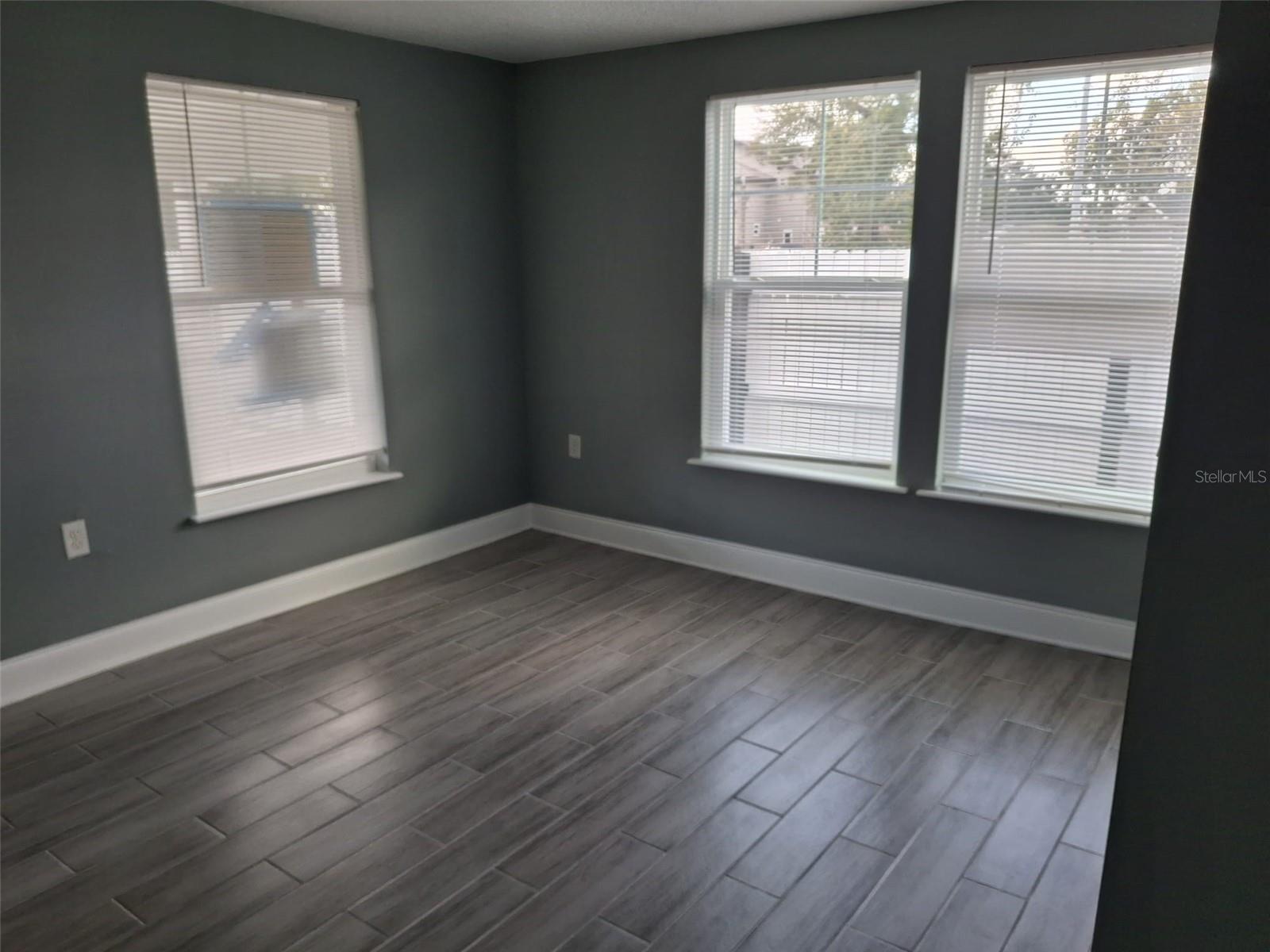 Image 6 of 23 For 825 3rd Street