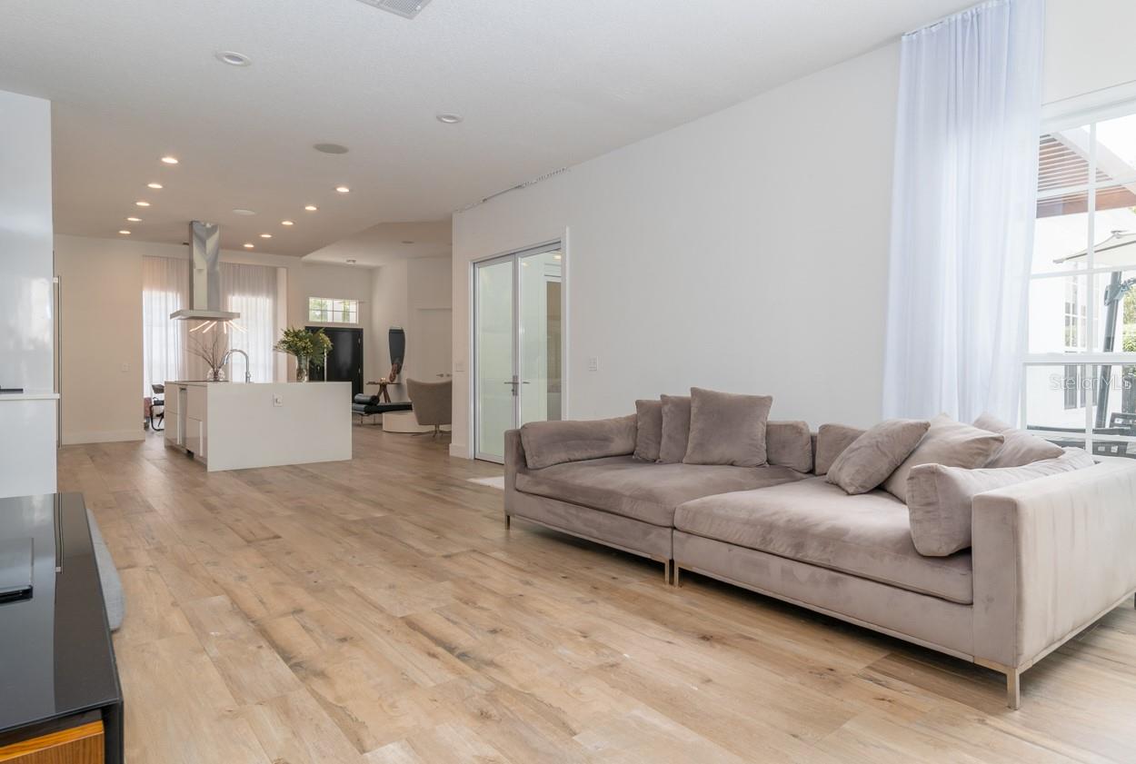 Image 17 of 28 For 8532 Bowden Way