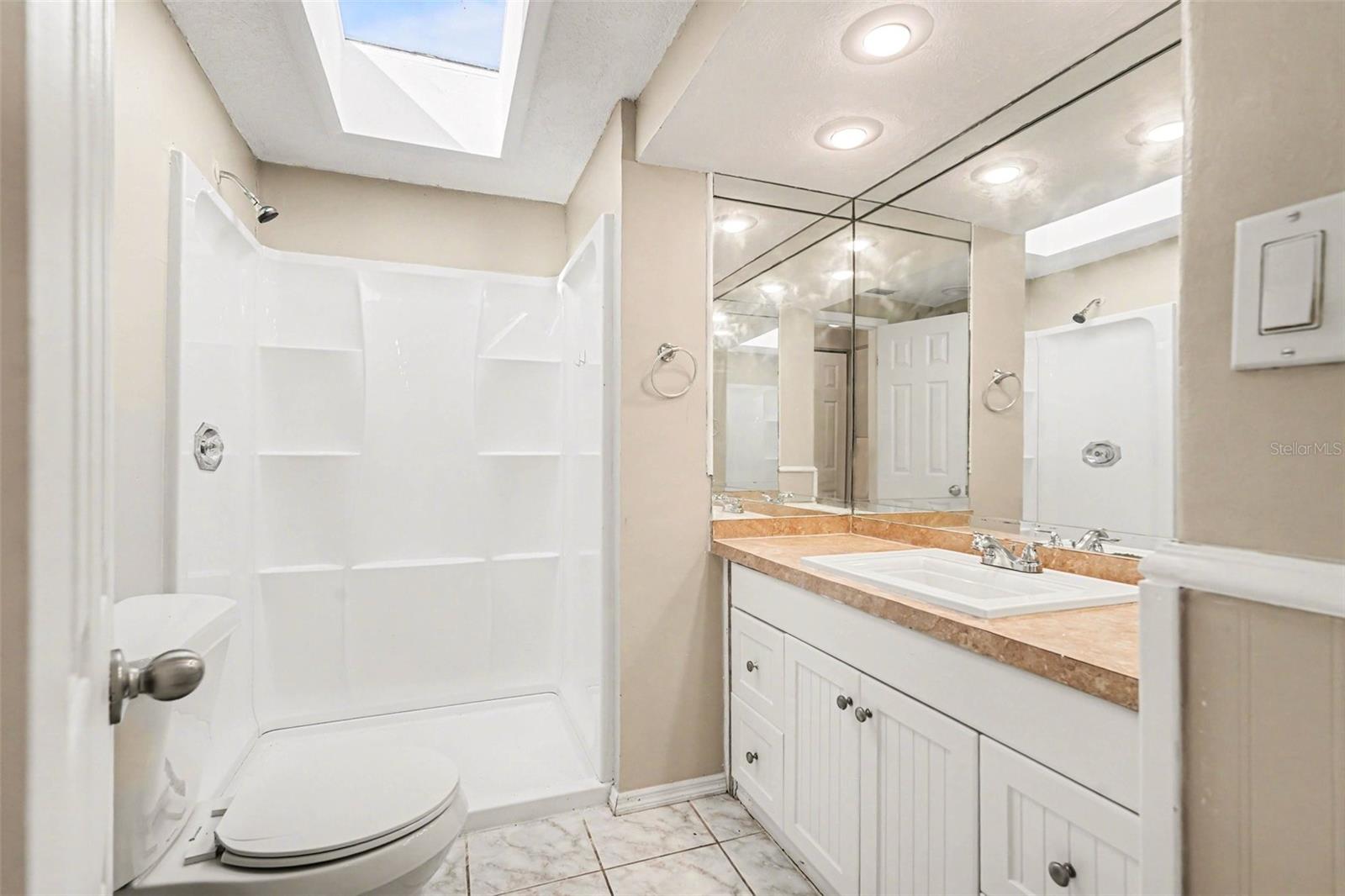 Image 19 of 27 For 7406 Westwind Drive