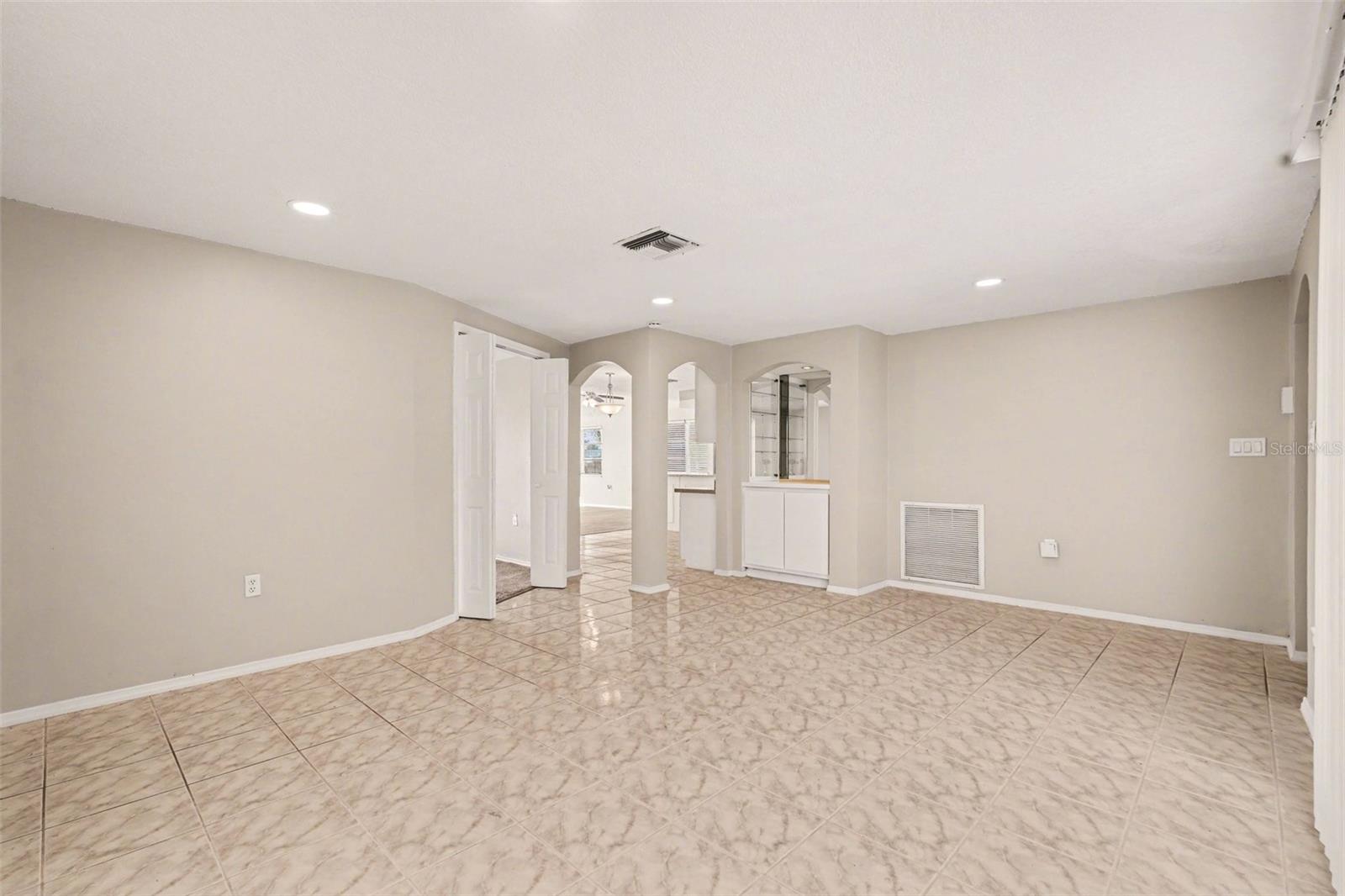 Image 6 of 27 For 7406 Westwind Drive