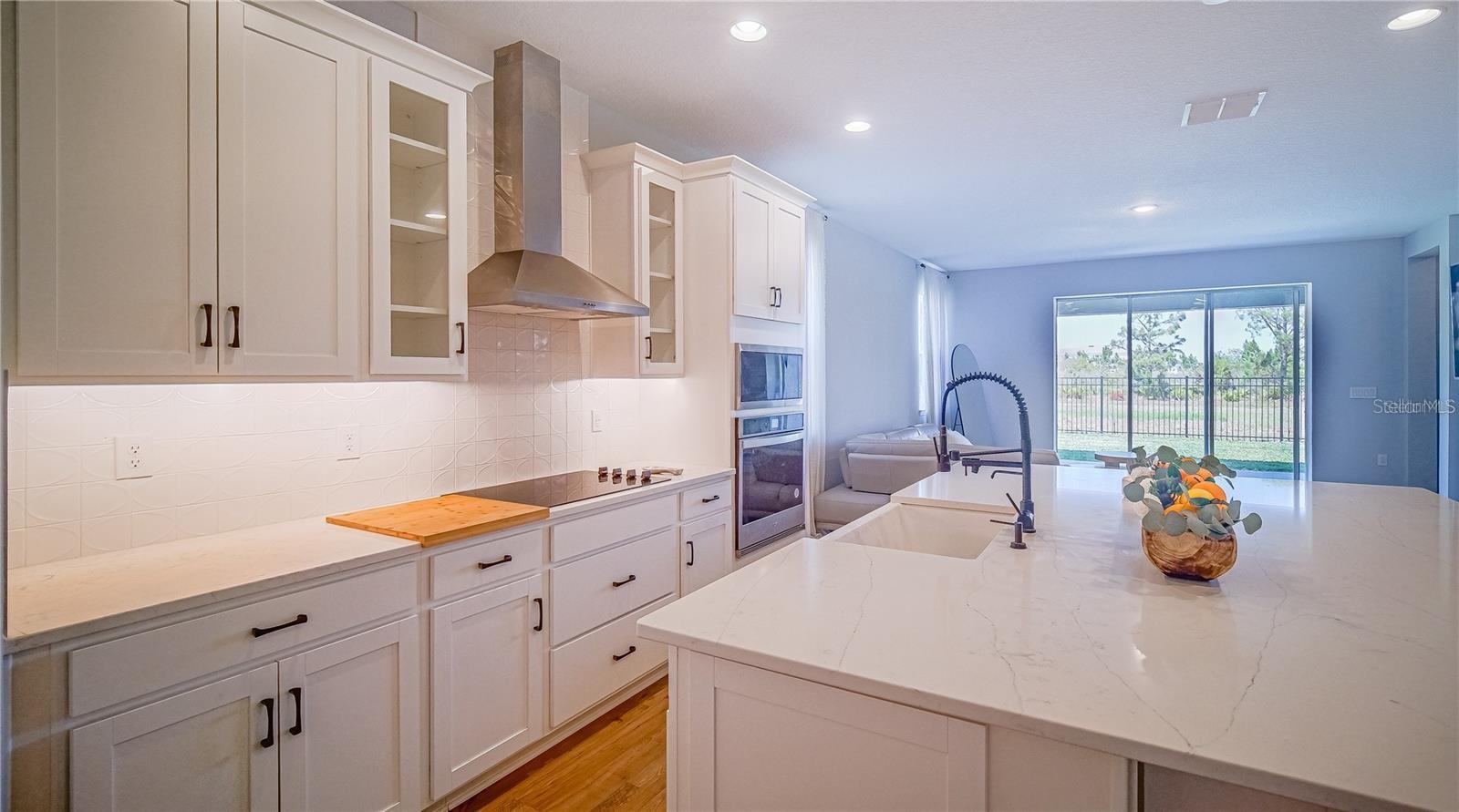 Image 13 of 32 For 18851 Rawson Street