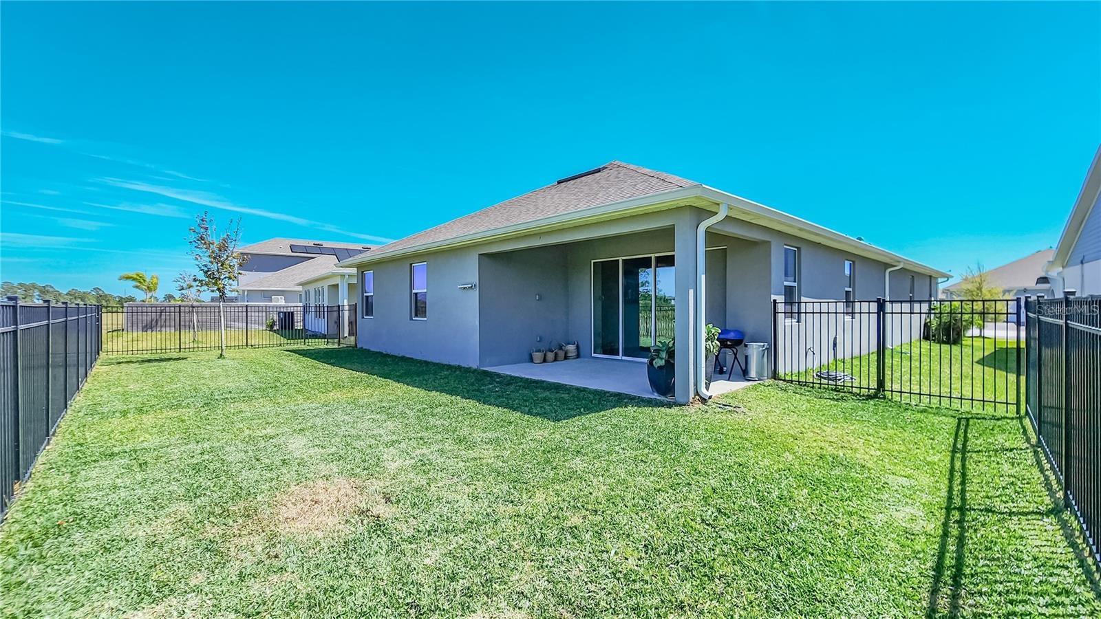 Image 24 of 32 For 18851 Rawson Street