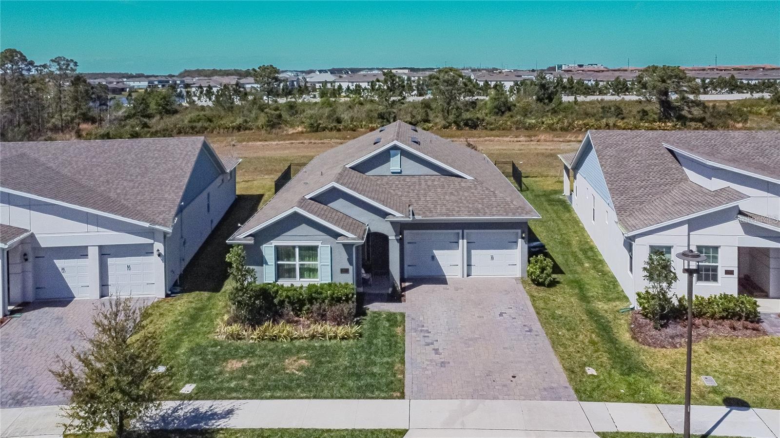 Image 4 of 32 For 18851 Rawson Street