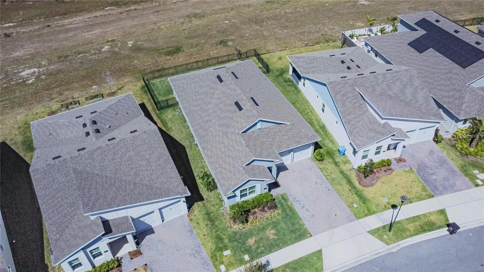 Image 6 of 32 For 18851 Rawson Street