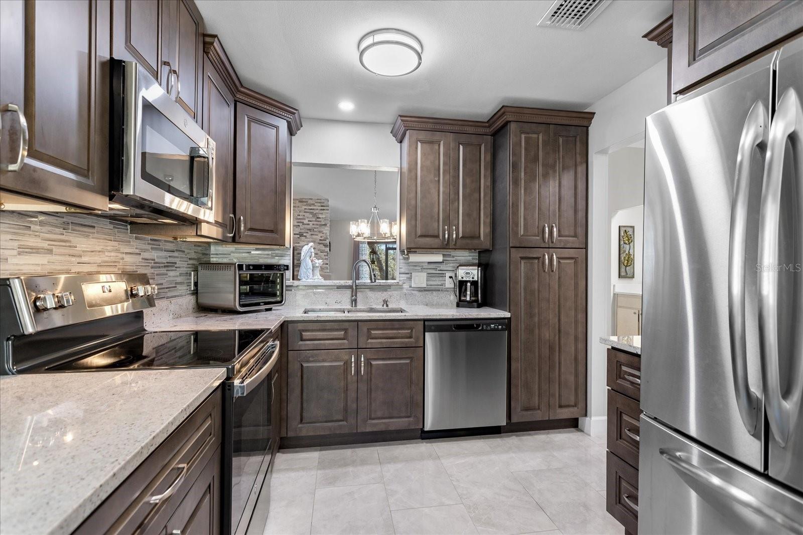 Image 7 of 46 For 409 Evesham Place