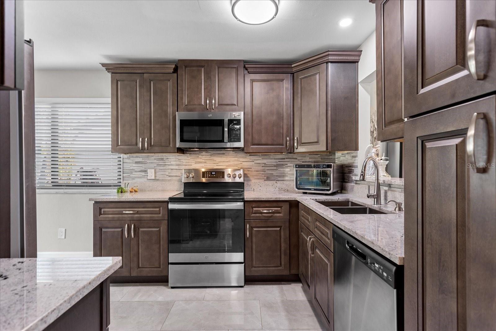 Image 8 of 46 For 409 Evesham Place