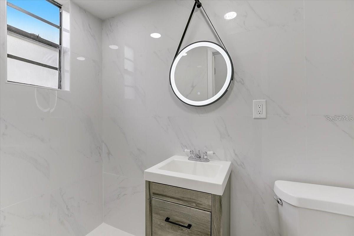 Image 12 of 42 For 1862 6th Street