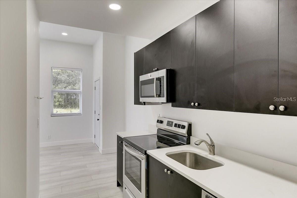 Image 14 of 42 For 1862 6th Street