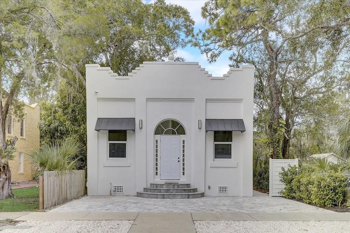 Image 3 of 42 For 1862 6th Street