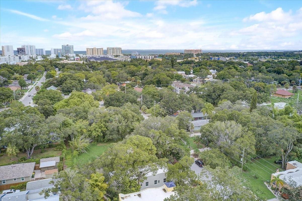 Image 33 of 42 For 1862 6th Street