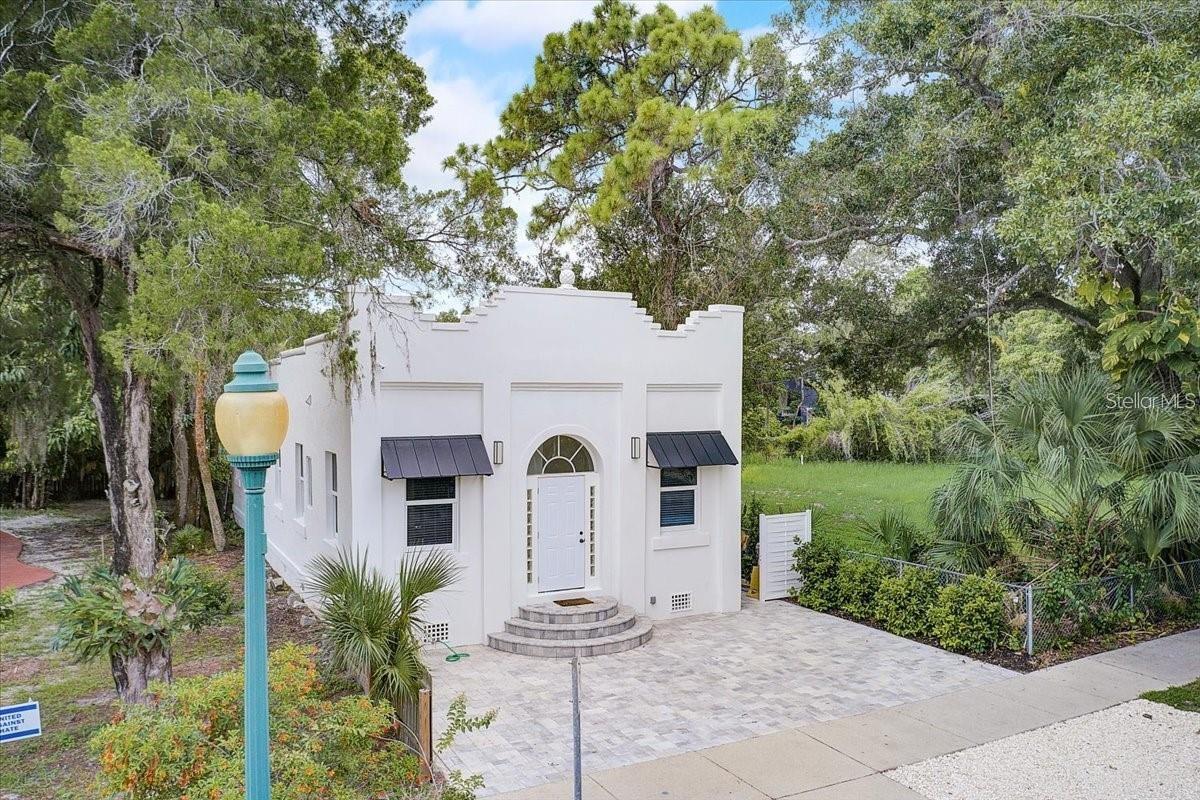 Image 42 of 42 For 1862 6th Street