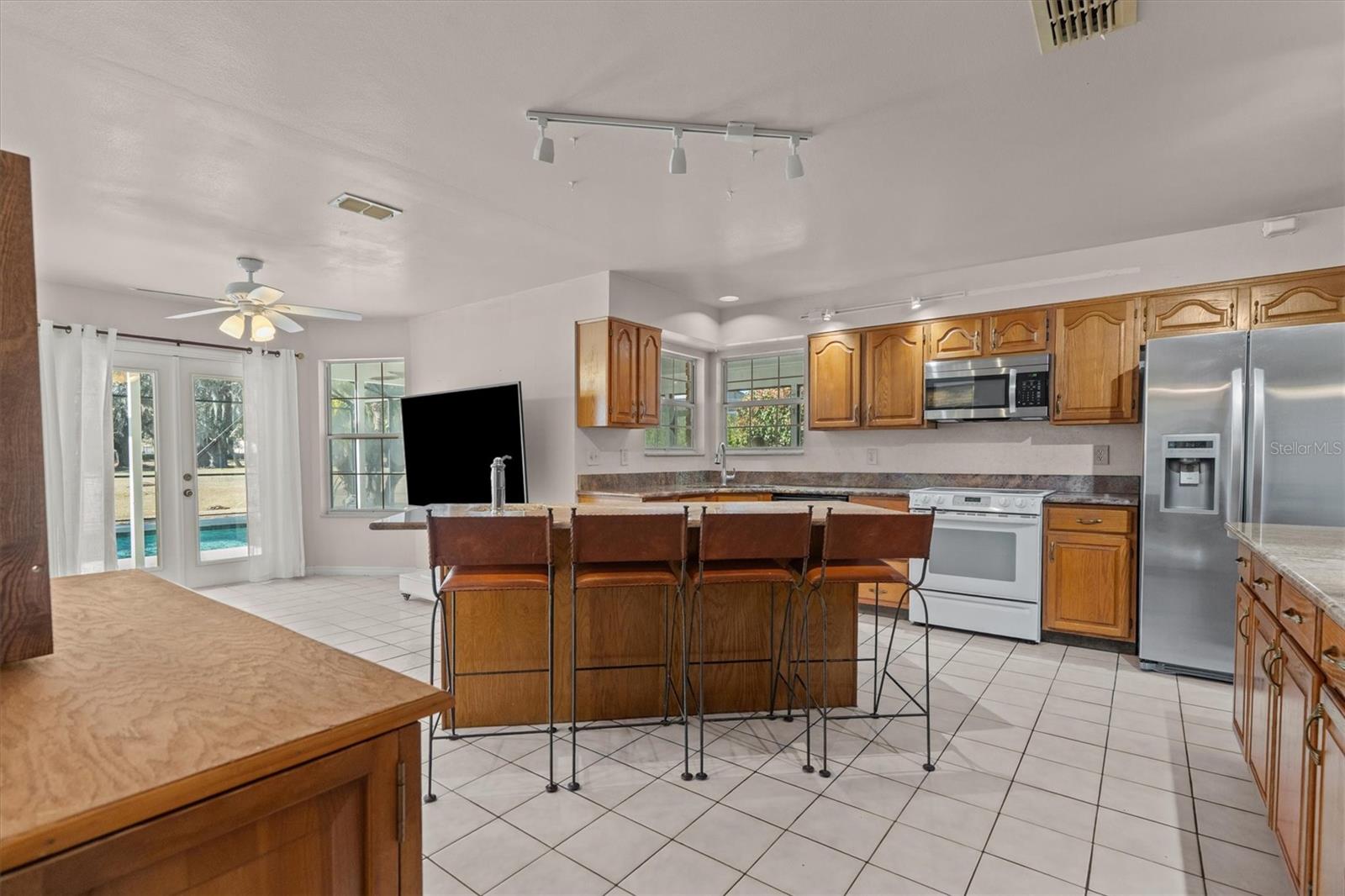 Image 12 of 45 For 2220 Tournament Court