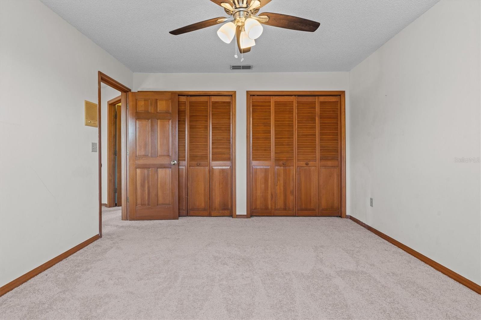 Image 26 of 45 For 2220 Tournament Court