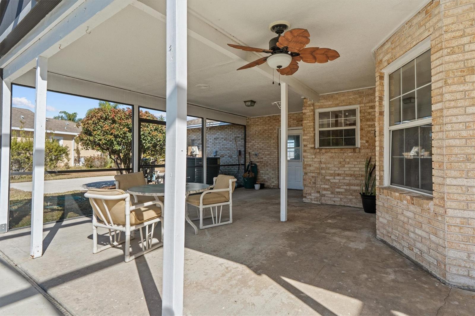 Image 38 of 45 For 2220 Tournament Court