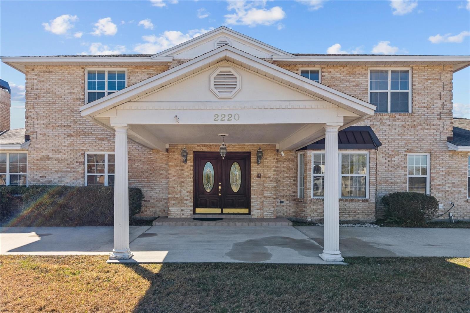 Image 5 of 45 For 2220 Tournament Court