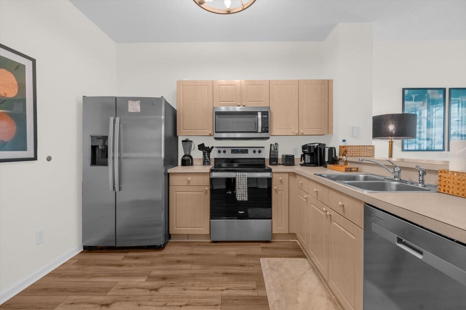 Image 10 of 52 For 2323 Silver Palm Drive