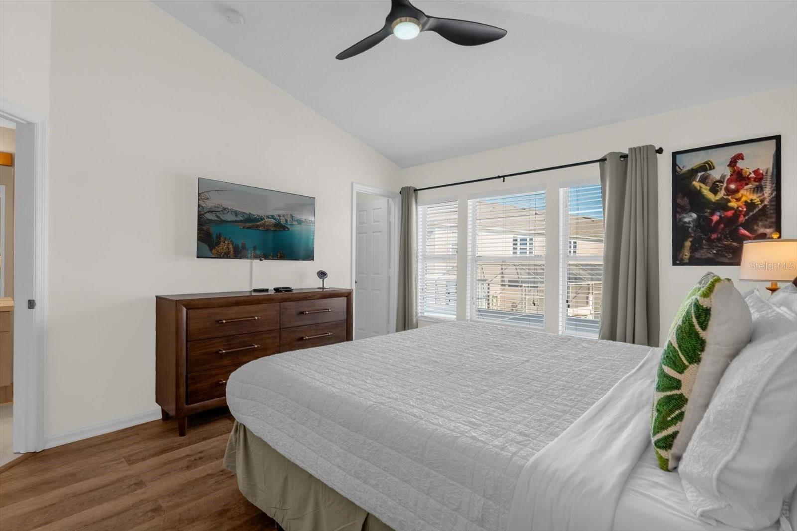 Image 15 of 52 For 2323 Silver Palm Drive