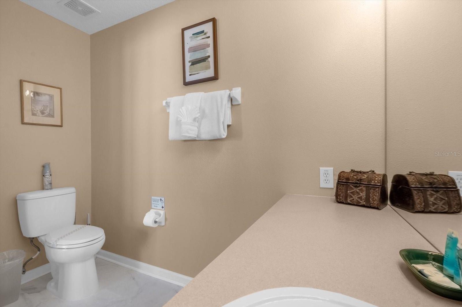 Image 18 of 52 For 2323 Silver Palm Drive