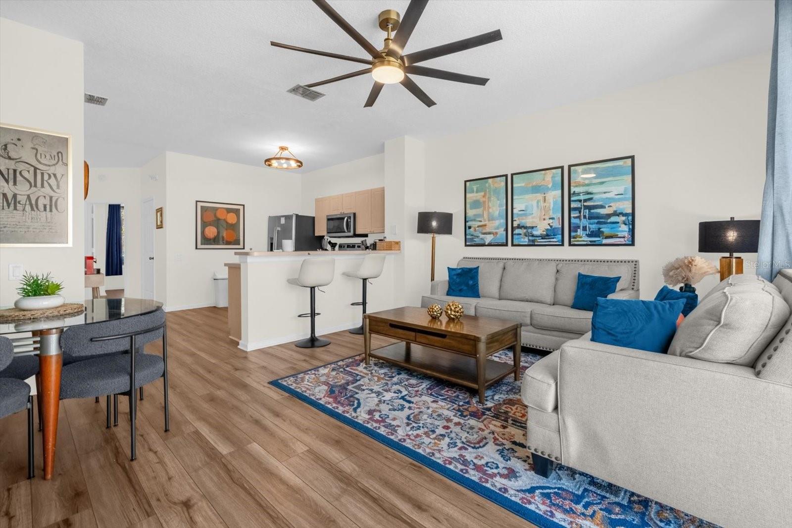 Image 6 of 52 For 2323 Silver Palm Drive