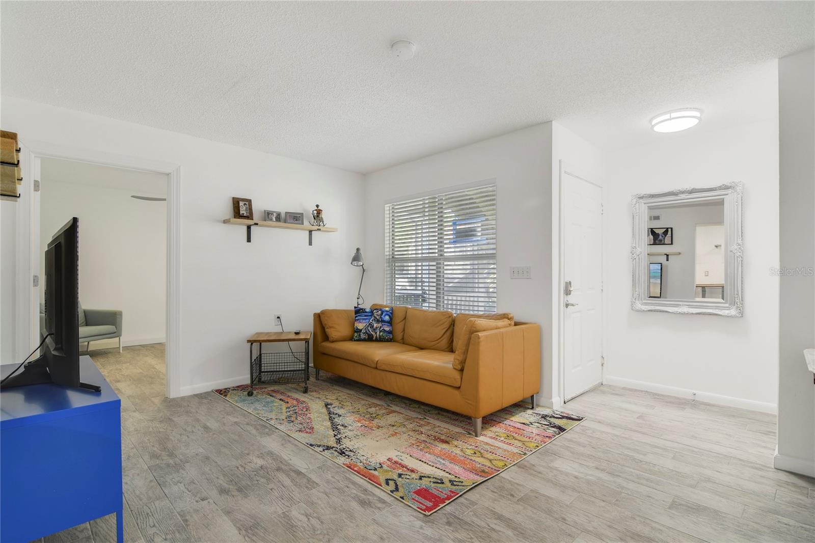 Image 2 of 27 For 1600 Big Tree Road B1