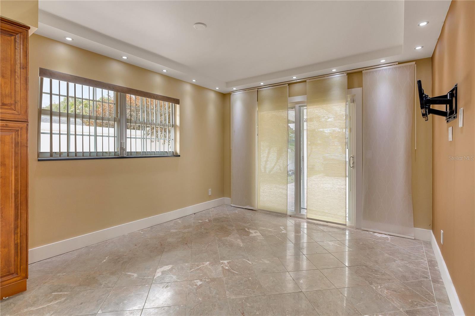 Image 10 of 22 For 283 Ranger Boulevard