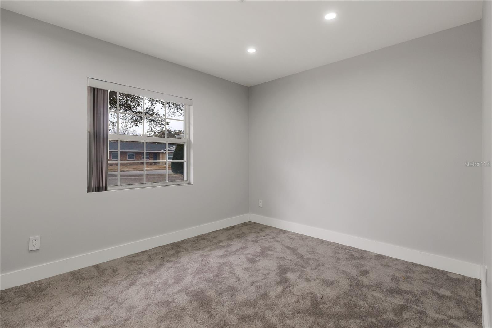 Image 13 of 22 For 283 Ranger Boulevard