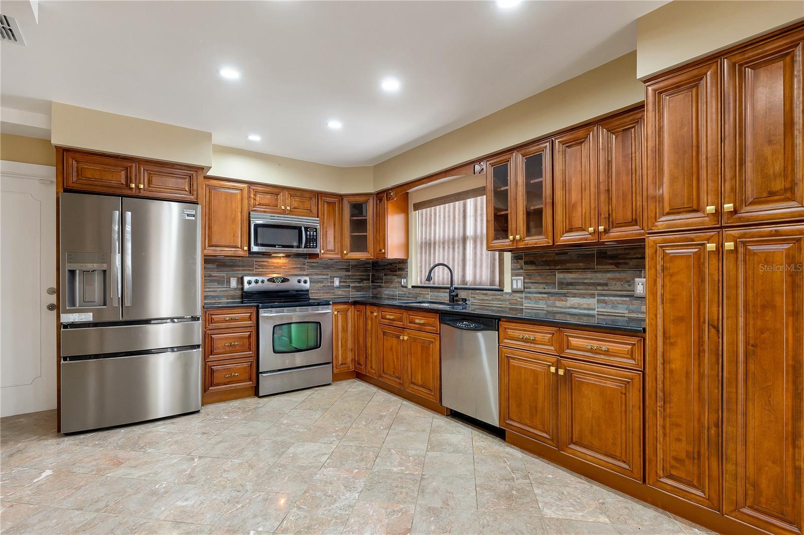 Image 7 of 22 For 283 Ranger Boulevard