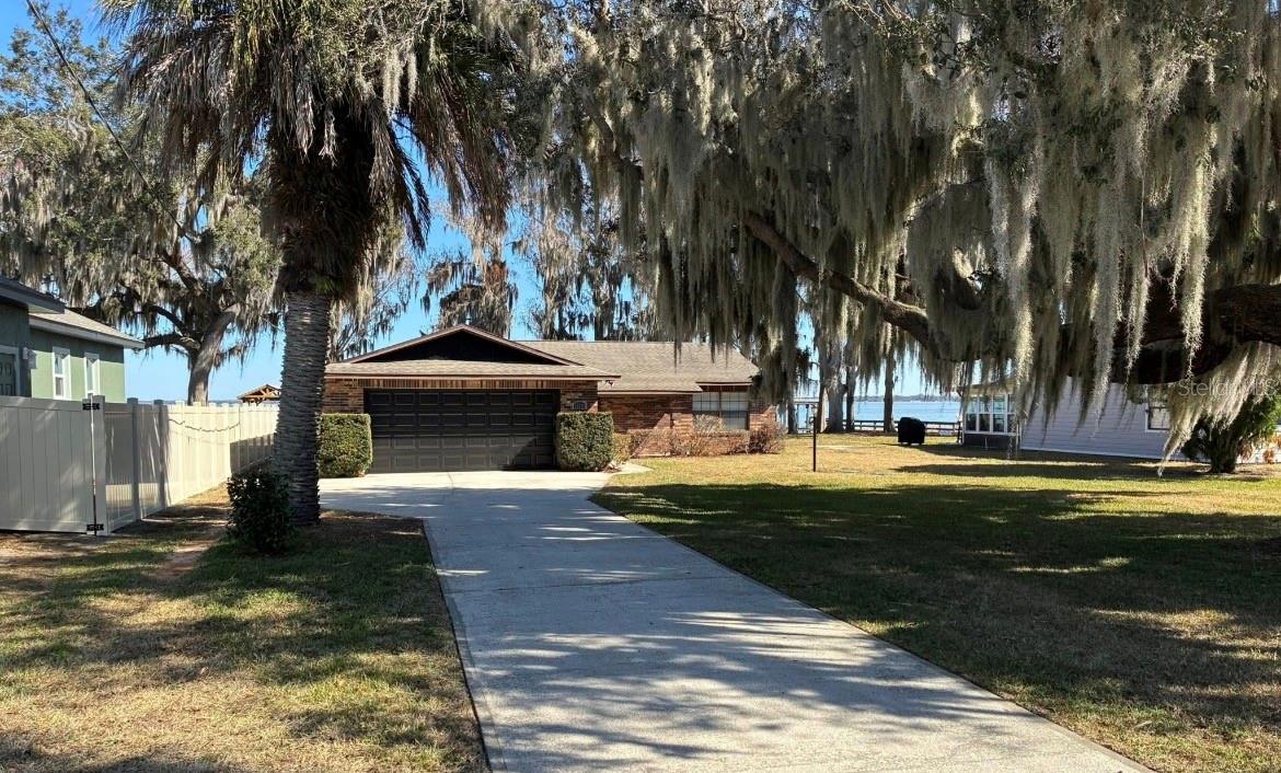 Listing photo id 3 for 12255 Virginia Drive