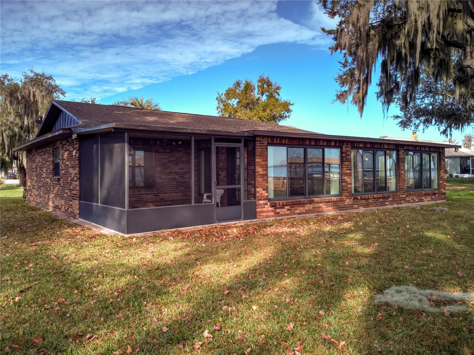 Listing photo id 6 for 12255 Virginia Drive