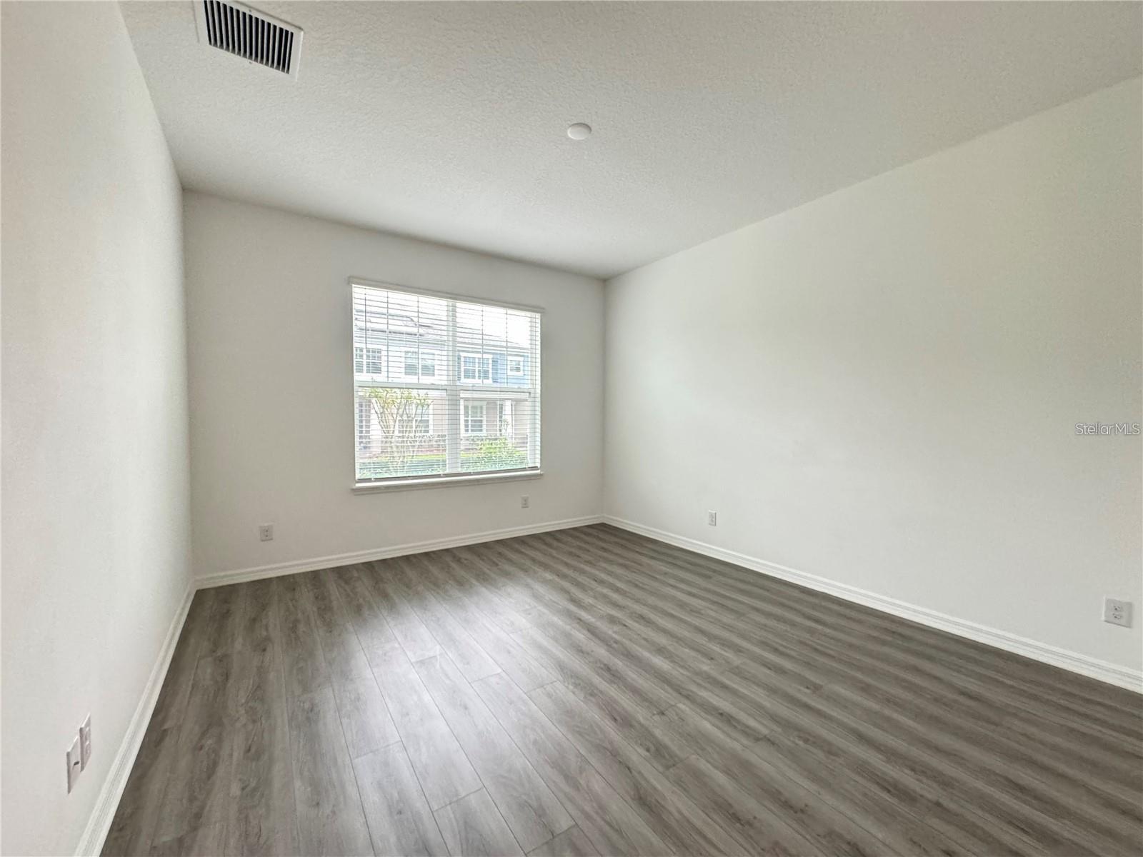 Image 12 of 37 For 11187 Hanlon Terrace Alley