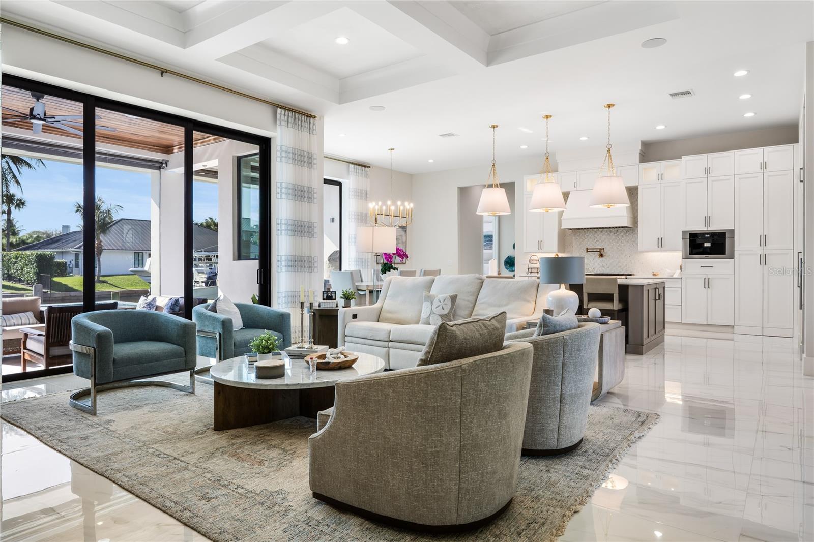 Image 14 of 94 For 9058 Star Island Way