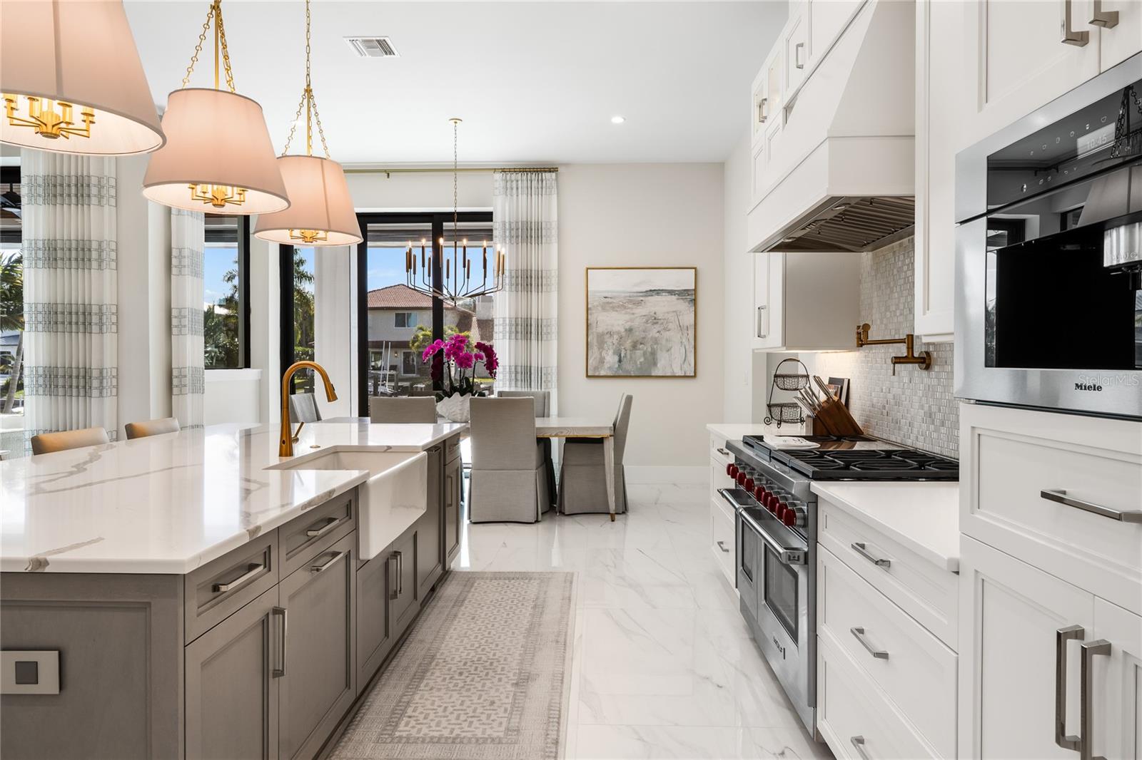 Image 21 of 94 For 9058 Star Island Way