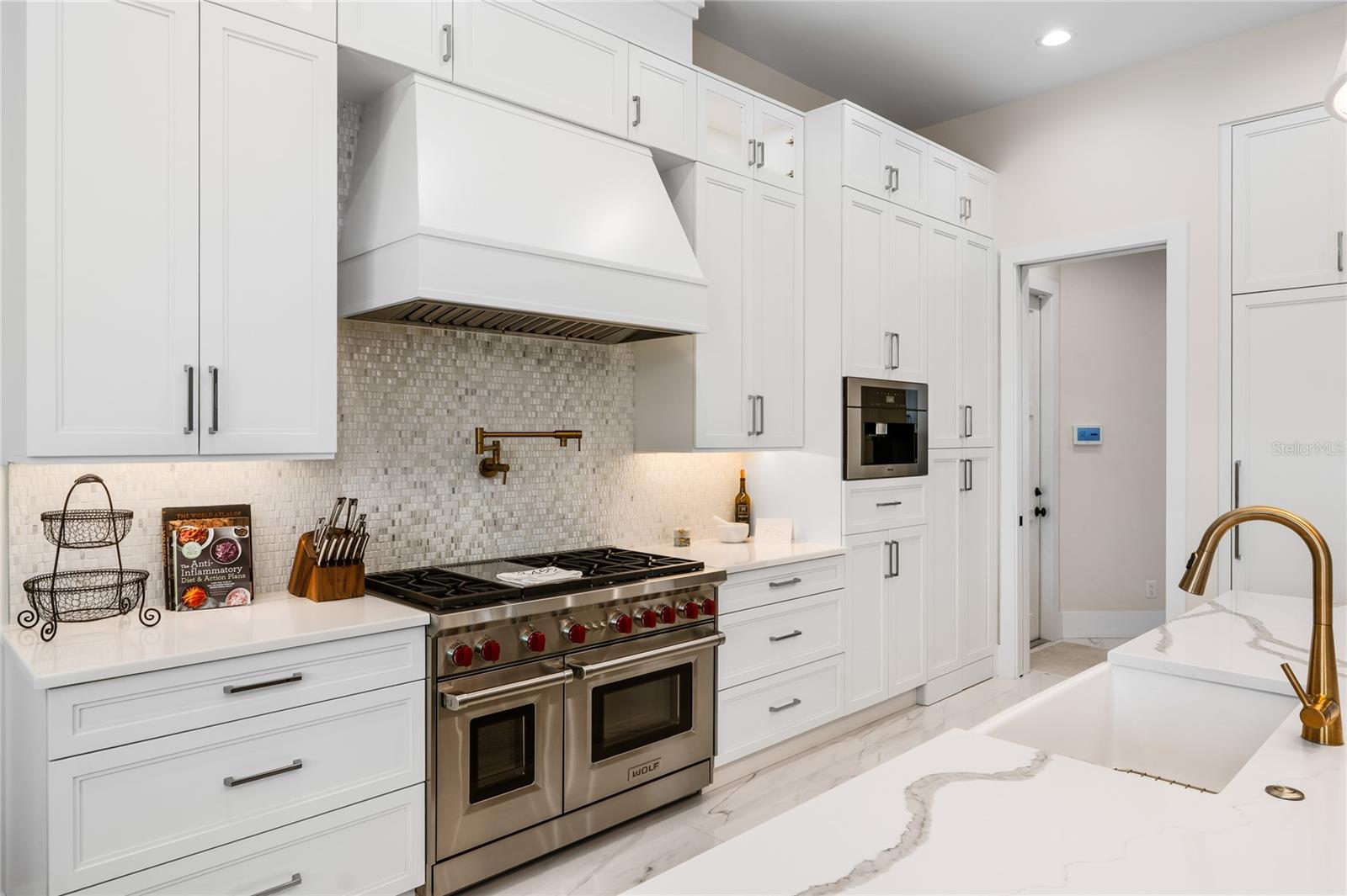 Image 23 of 94 For 9058 Star Island Way