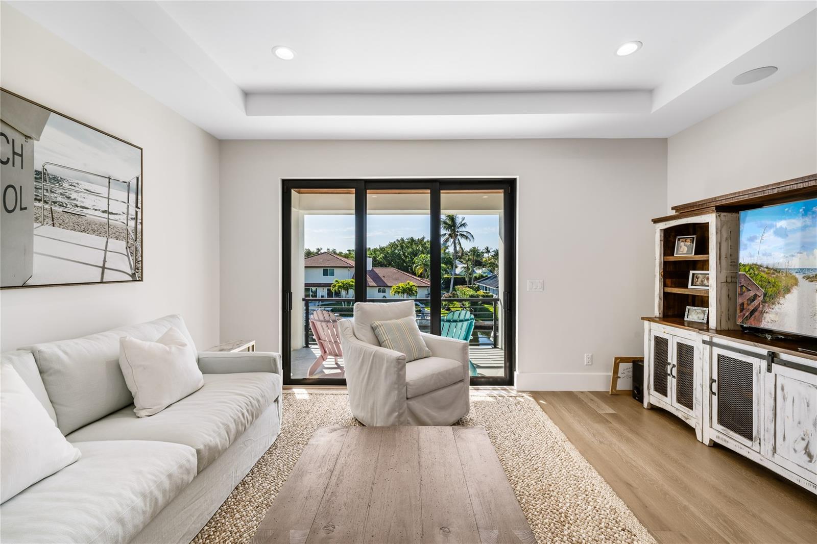 Image 35 of 94 For 9058 Star Island Way