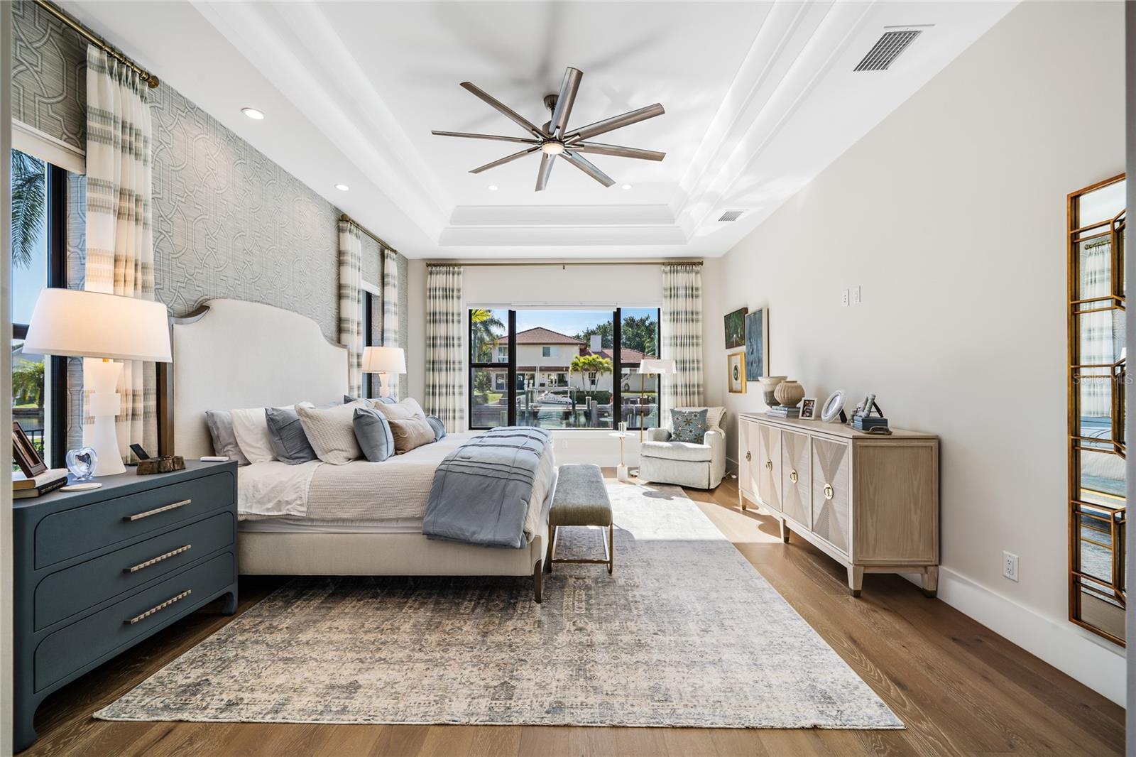 Image 37 of 94 For 9058 Star Island Way