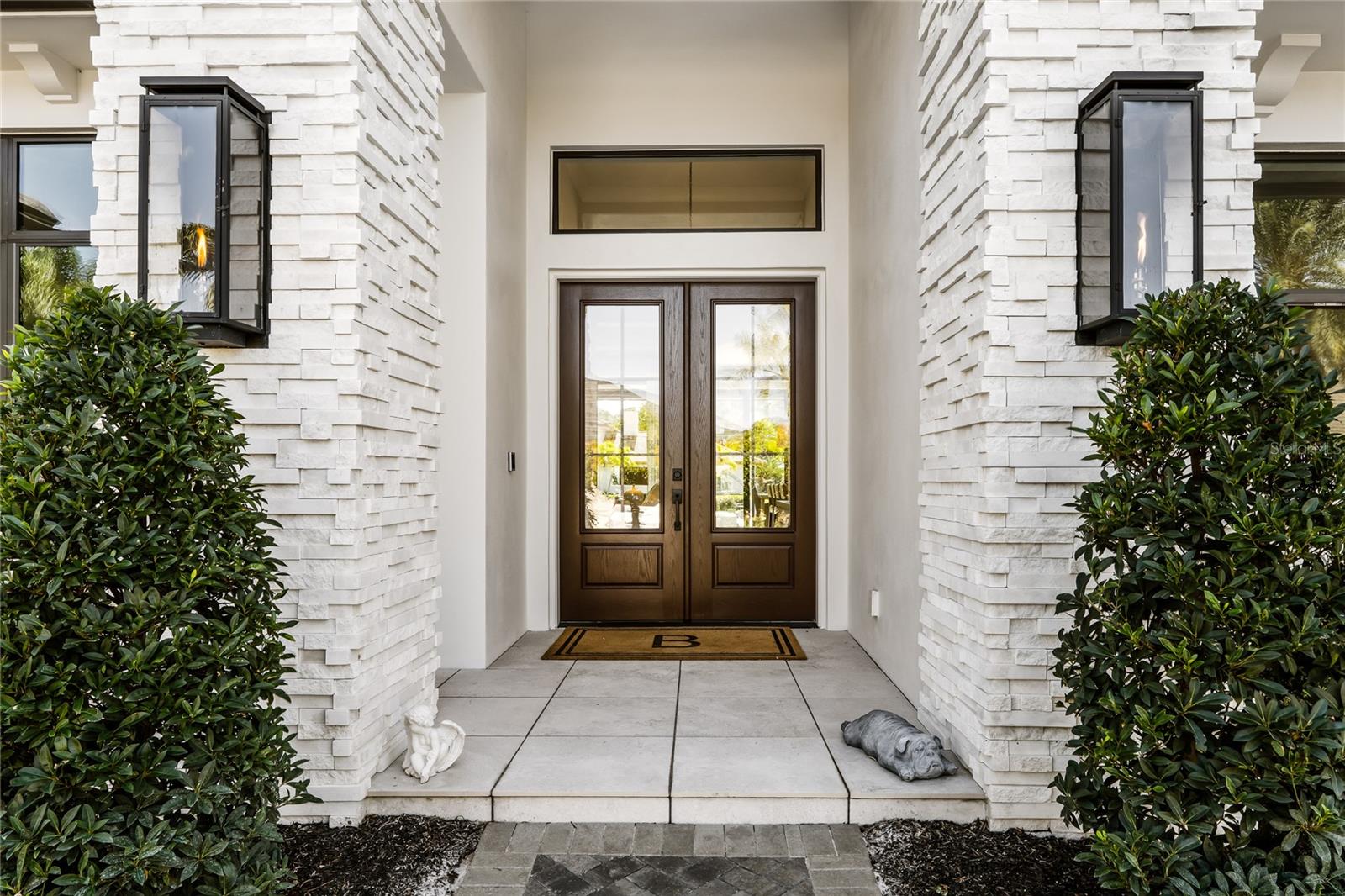 Image 4 of 94 For 9058 Star Island Way