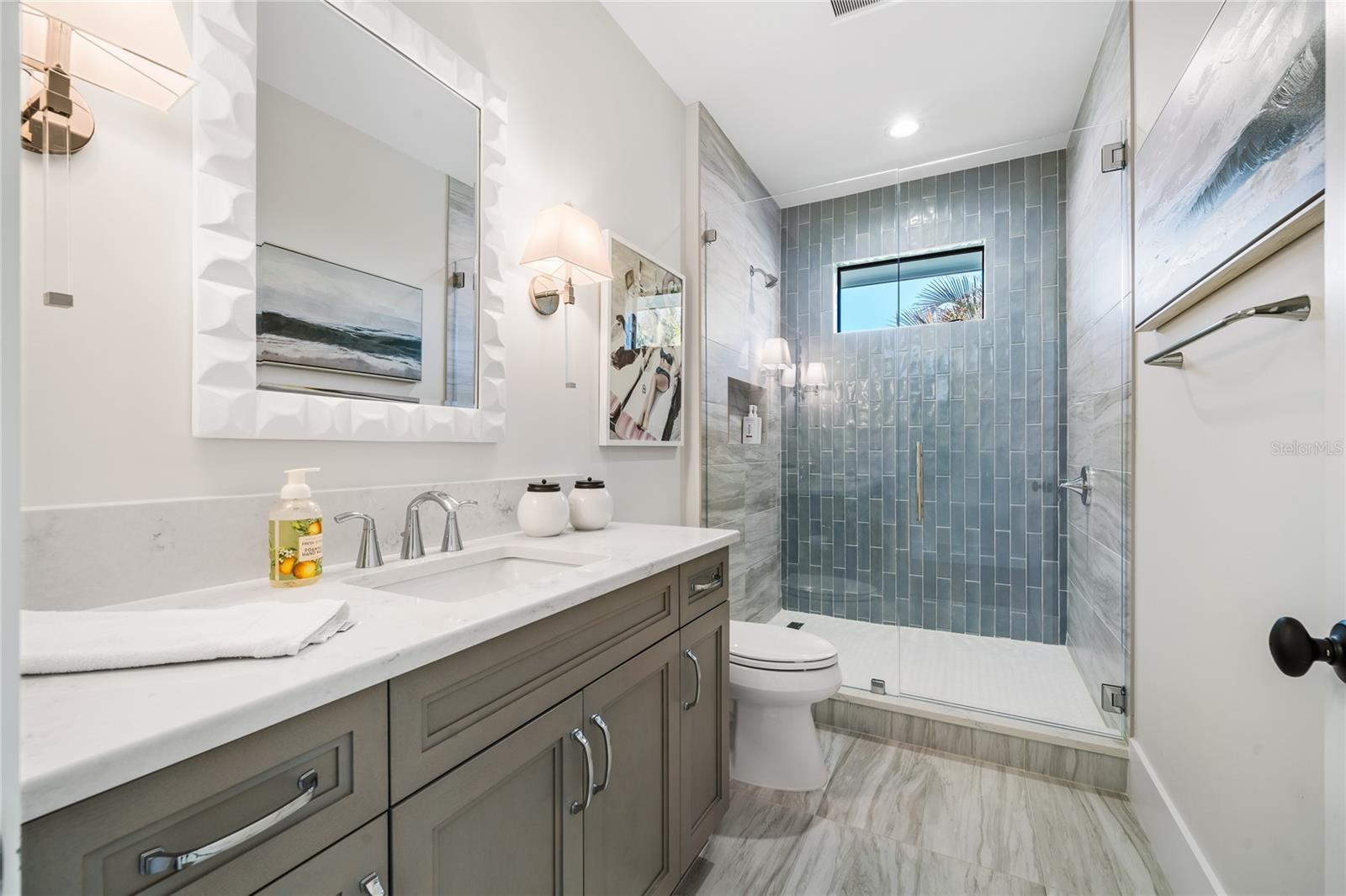 Image 49 of 94 For 9058 Star Island Way