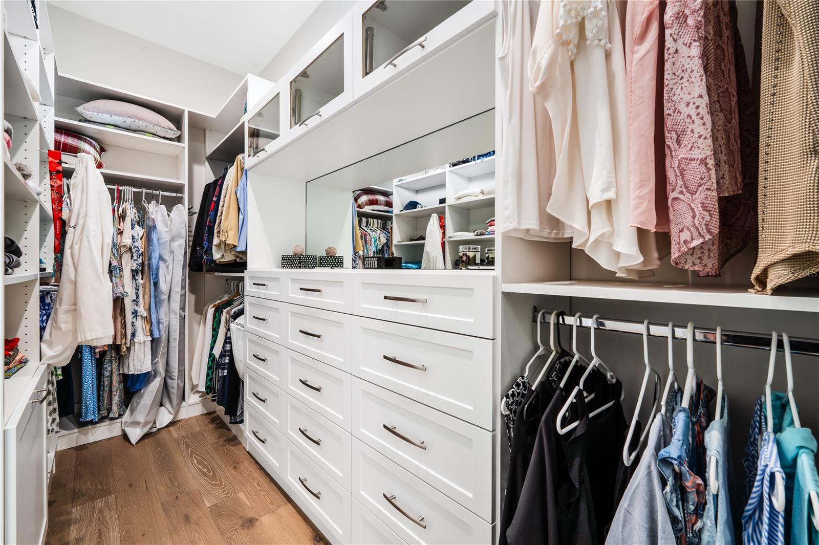 Image 54 of 94 For 9058 Star Island Way