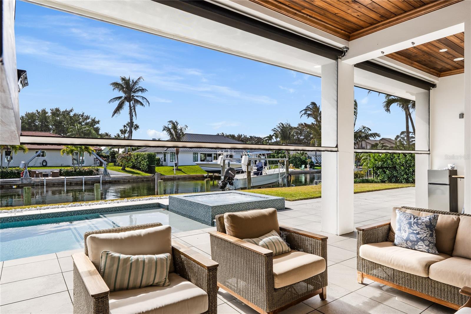 Image 72 of 94 For 9058 Star Island Way