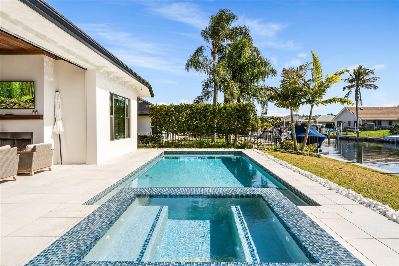 Image 80 of 94 For 9058 Star Island Way