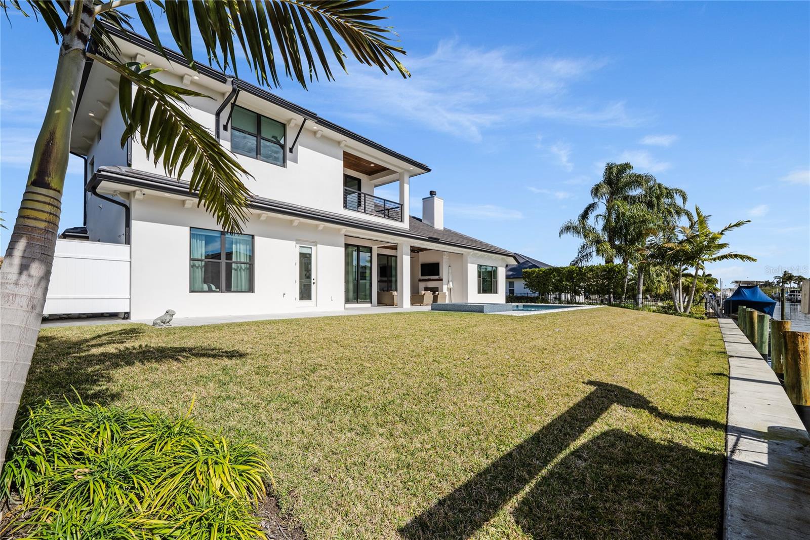 Image 85 of 94 For 9058 Star Island Way