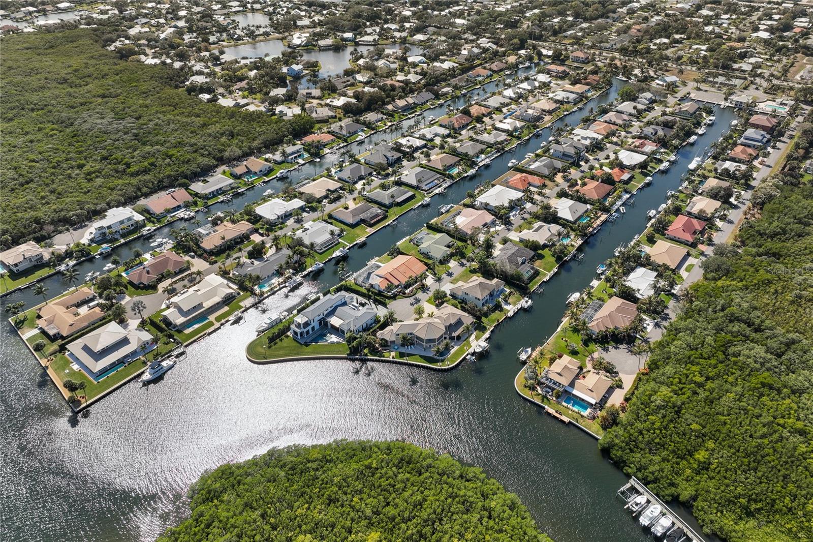 Image 93 of 94 For 9058 Star Island Way