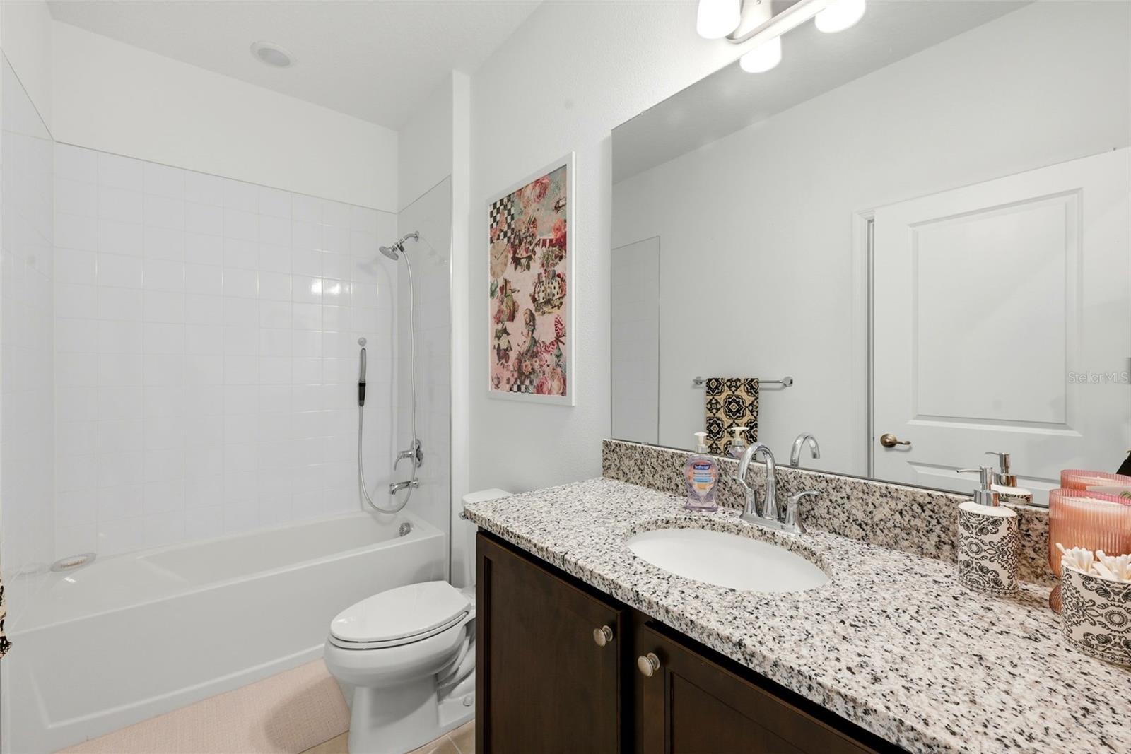 Image 20 of 43 For 14075 Lochend Way