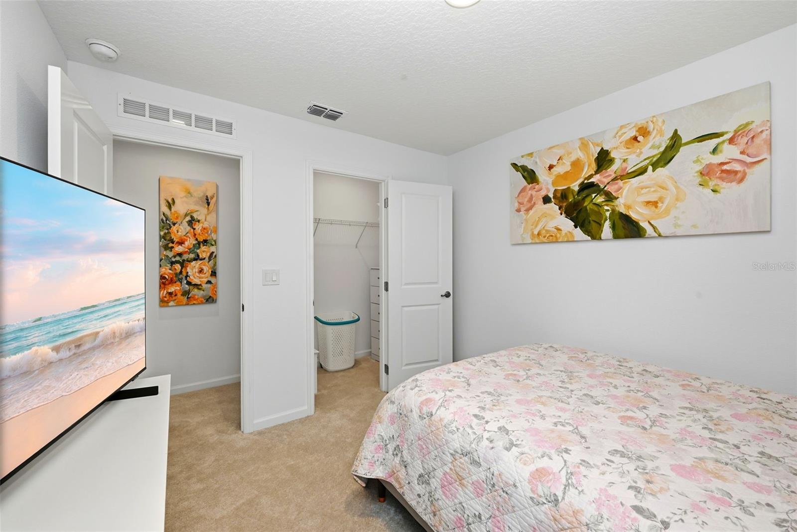 Image 32 of 43 For 14075 Lochend Way