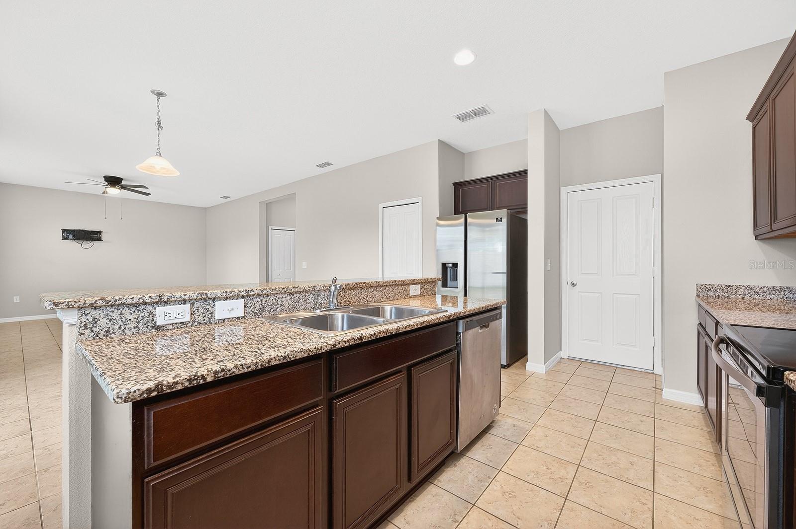 Image 11 of 35 For 1709 Calm Waters Court